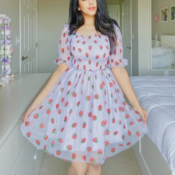 Dresses & Skirts - Lilac Tulle Mini Strawberry Dress